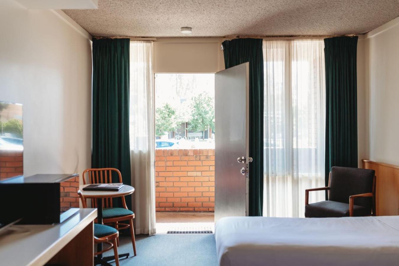 Echuca Nirebo Motel Ngoại thất bức ảnh